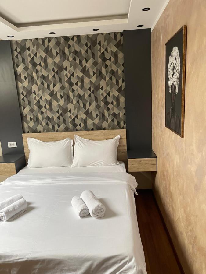 Mali Vikend * Belgrade